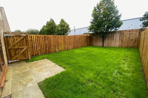 BACK GARDEN 1.jpg