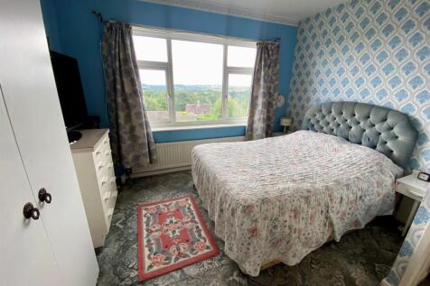 rear bedroom.jpg