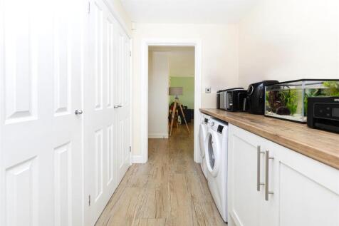 Bramleys Estate Agents - Acorn Croft - Fenay Bridg