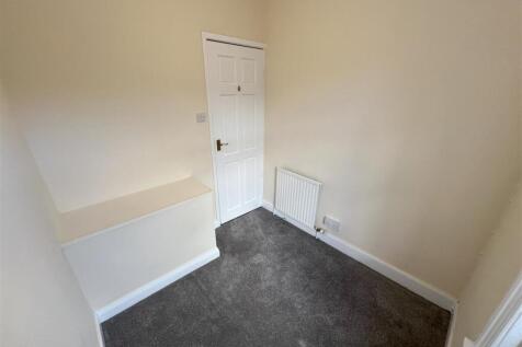 SMALL BEDROOM 3.jpeg