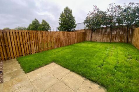 BACK GARDEN 1.jpg