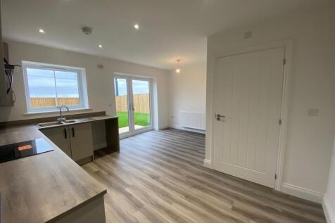 DINING KITCHEN 1.jpg