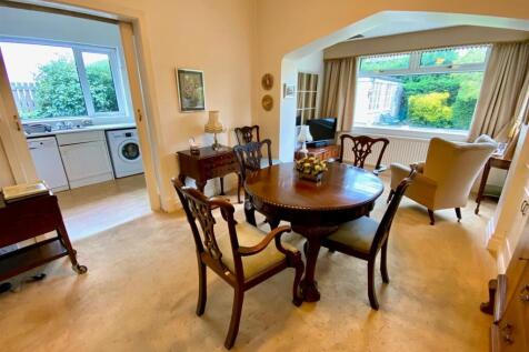 dining room 1.jpg