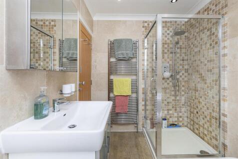 Bramleys Estate Agents - Gleneagles Way - Fixby (1