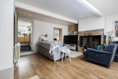 Bramleys Estate Agents - Abbey Road - Shepley (11)