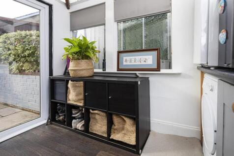 Bramleys Estate Agents - Abbey Road - Shepley (6).