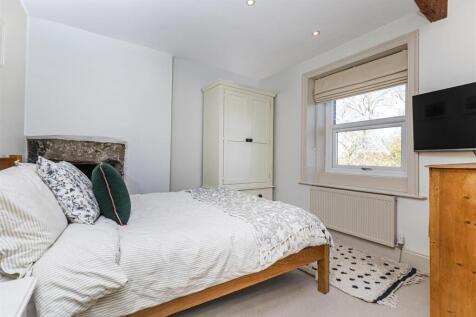 Bramleys Estate Agents - Abbey Road - Shepley (20)