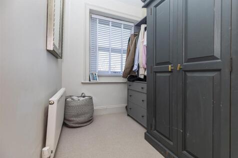 Bramleys Estate Agents - Abbey Road - Shepley (25)