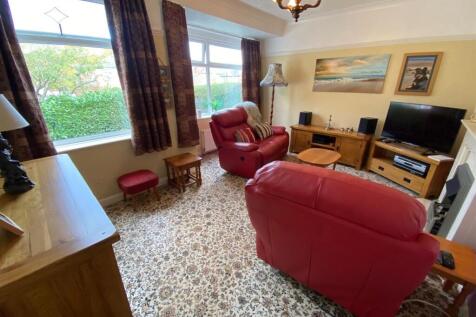 lounge other photo.jpg