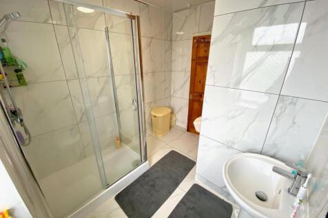 Bramleys Estate Agents - Halifax Old Road - Birkby