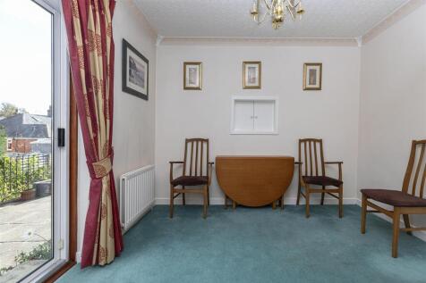 Bramleys Estate Agents - Gleneagles Way - Fixby (1