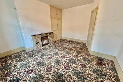 Bramleys Estate Agents - Wellington Street - Lindl