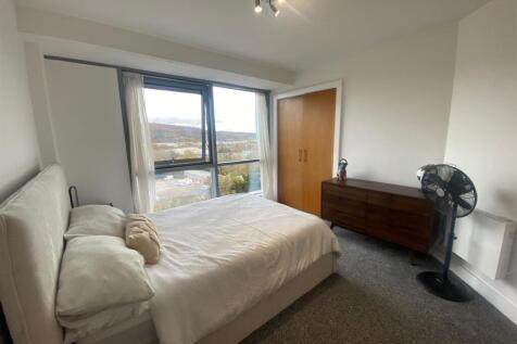 MASTER BEDROOM 1.jpg