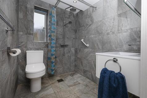 Bramleys Estate Agents - Stainland Dean - Halifax 