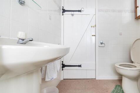 Bramleys Estate Agents - Rowley Hill - Lepton - Au