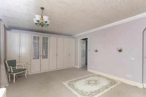 Bramleys Estate Agents - Butternab Road - Beaumont