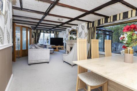 Bramleys Estate Agents - Butternab Road - Beaumont