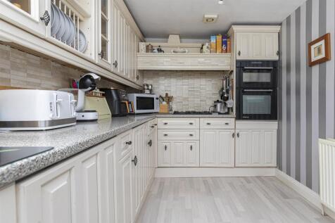 Bramleys Estate Agents - Butternab Road - Beaumont