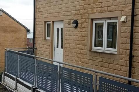 EXTERNAL PHOTO FLAT 1.jpg