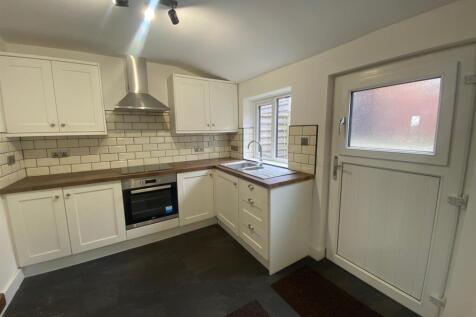 KITCHEN 1.jpg