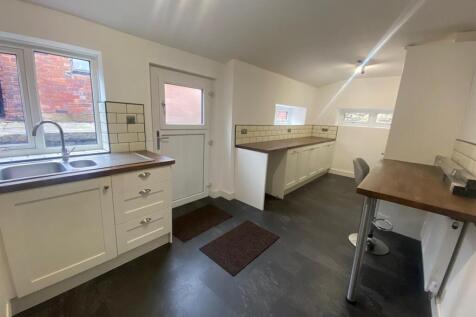 KITCHEN 3.jpg
