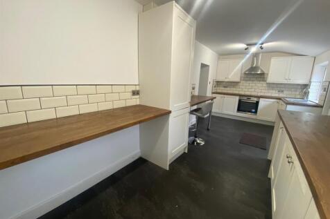 KITCHEN 4.jpg