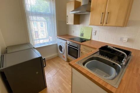 first floor kitchen 18a.jpg