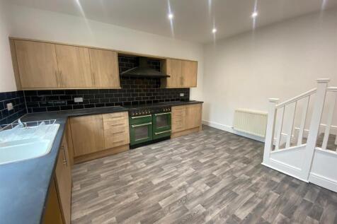 kitchen 2.jpg