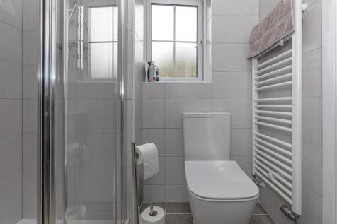 Bramleys Estate Agents - Holly Way - Honley (26).j