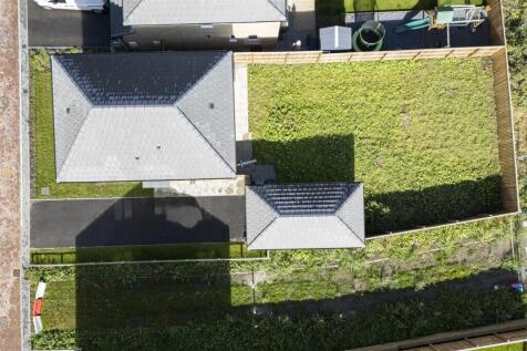 Bramleys Estate Agents - Holly Way - Honley (38).j