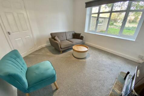 Bramleys Estate Agents - Knowl Road - Mirfield (31