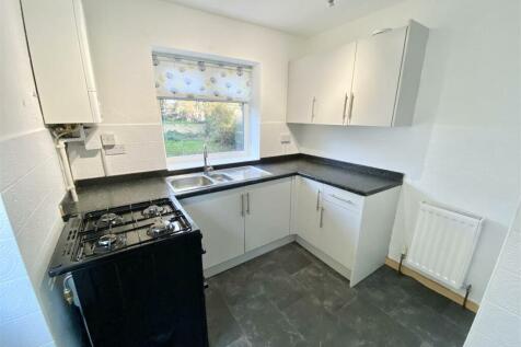 Bramleys Estate Agents - Knowl Road - Mirfield (26