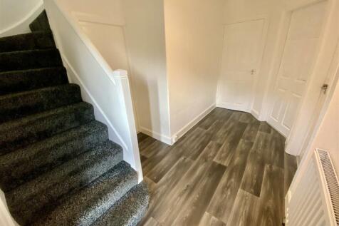 Bramleys Estate Agents - Knowl Road - Mirfield (36