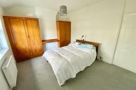 Bramleys Estate Agents - Knowl Road - Mirfield (17