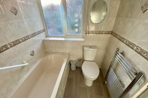 Bramleys Estate Agents - Knowl Road - Mirfield (21