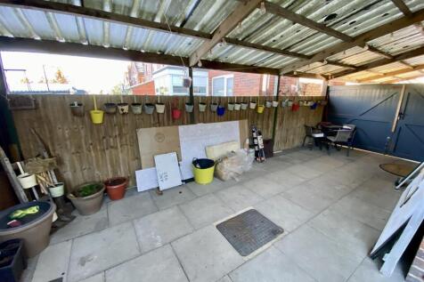 Bramleys Estate Agents - Edge Top - Thornhill - De