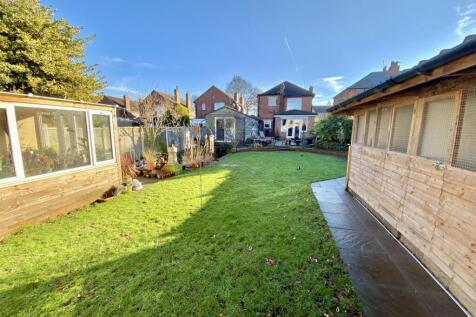 Bramleys Estate Agents - Thornhill - Edge Top (1).
