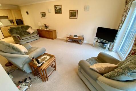 Bramleys Estate Agents - Kitson Hill - Mirfield (6