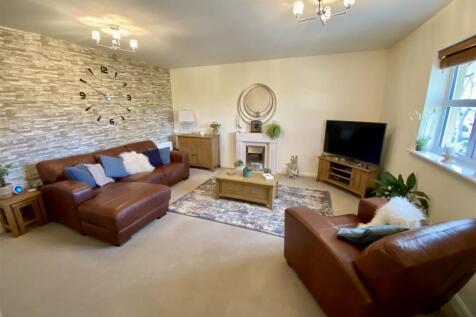 Bramleys Estate Agents - Marmaville Court - Mirfie