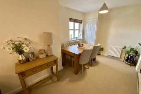 Bramleys Estate Agents - Marmaville Court - Mirfie