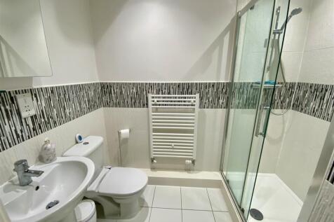 Bramleys Estate Agents - Marmaville Court - Mirfie