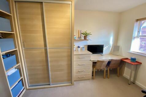 Bramleys Estate Agents - Marmaville Court - Mirfie