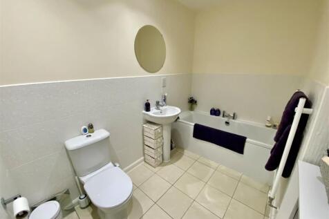 Bramleys Estate Agents - Marmaville Court - Mirfie