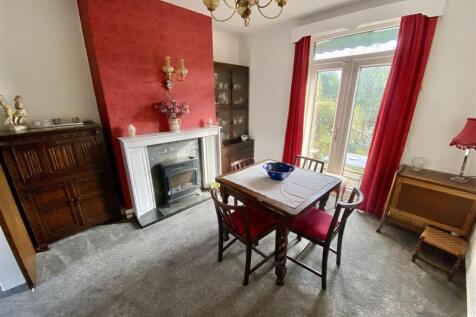 Bramleys Estate Agents - Glebe Gate - Mirfield (17