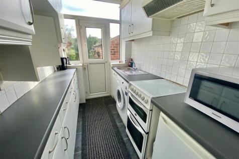 Bramleys Estate Agents - Glebe Gate - Mirfield (13
