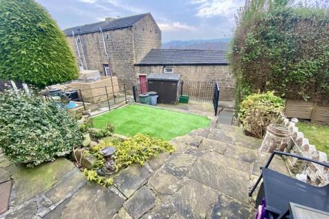 Bramleys Estate Agents - Back Lane, Mirfield (12).