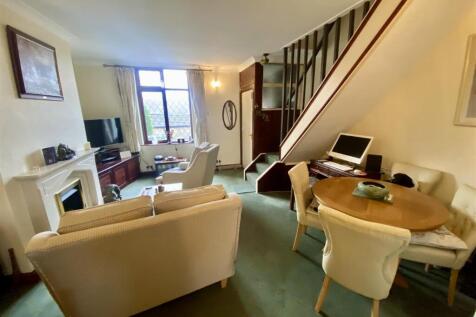 Bramleys Estate Agents - Back Lane, Mirfield (2).j