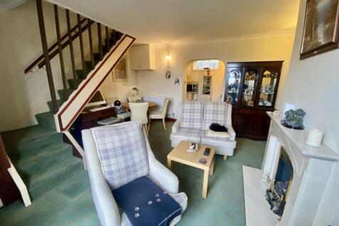Bramleys Estate Agents - Back Lane, Mirfield (4).j