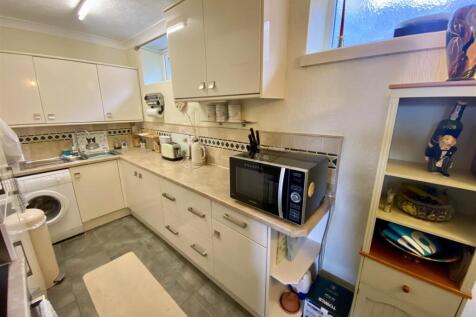 Bramleys Estate Agents - Back Lane, Mirfield (5).j