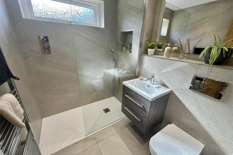 Bramleys Estate Agents - Kings Lea - Liversedge (1